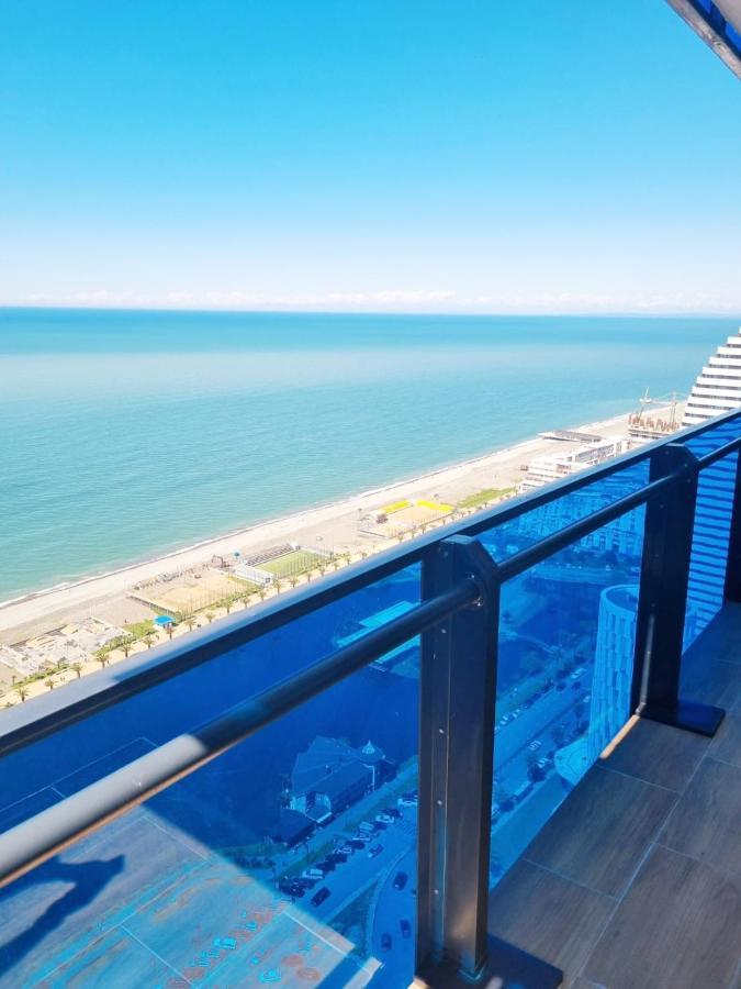 D Block Of New Luxurious Orbi City 바투미 외부 사진